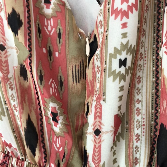 Lulu's Tribal Print Maxi Dress Size Large - Picture 6 of 8